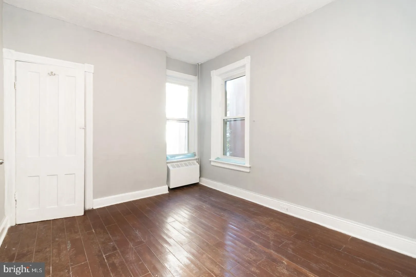 Trenton, New Jersey 08609, United States, 5 Bedrooms Bedrooms, ,Residential,Coming Soon,242992