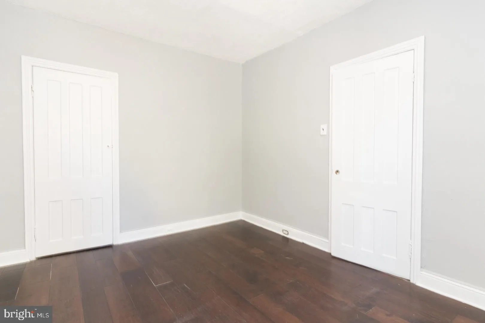 Trenton, New Jersey 08609, United States, 5 Bedrooms Bedrooms, ,Residential,Coming Soon,242992