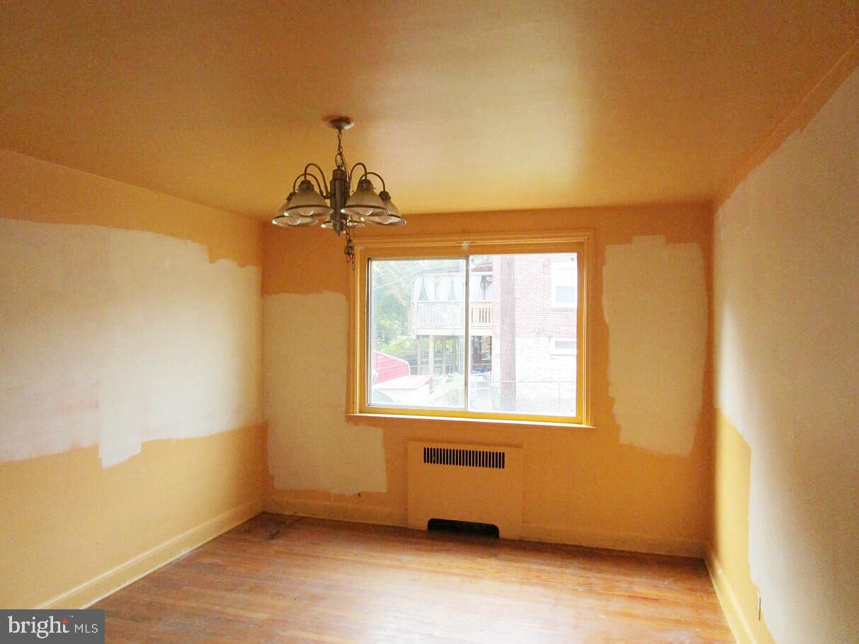 WINSTON GOVANS - Residential