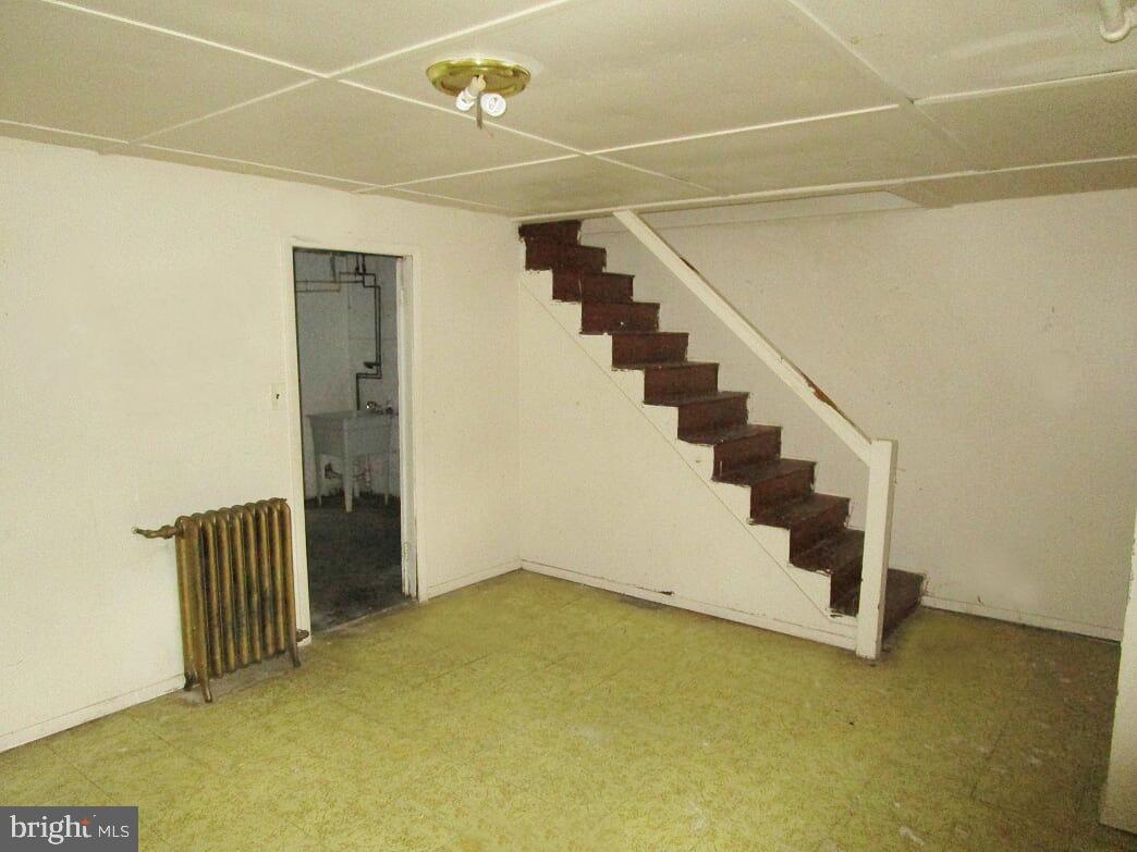 WINSTON GOVANS - Residential