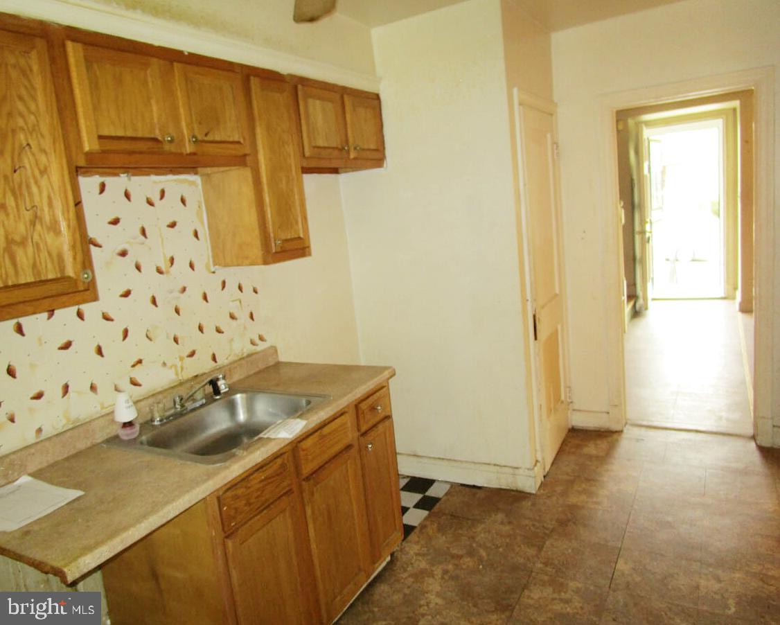 WINSTON GOVANS - Residential