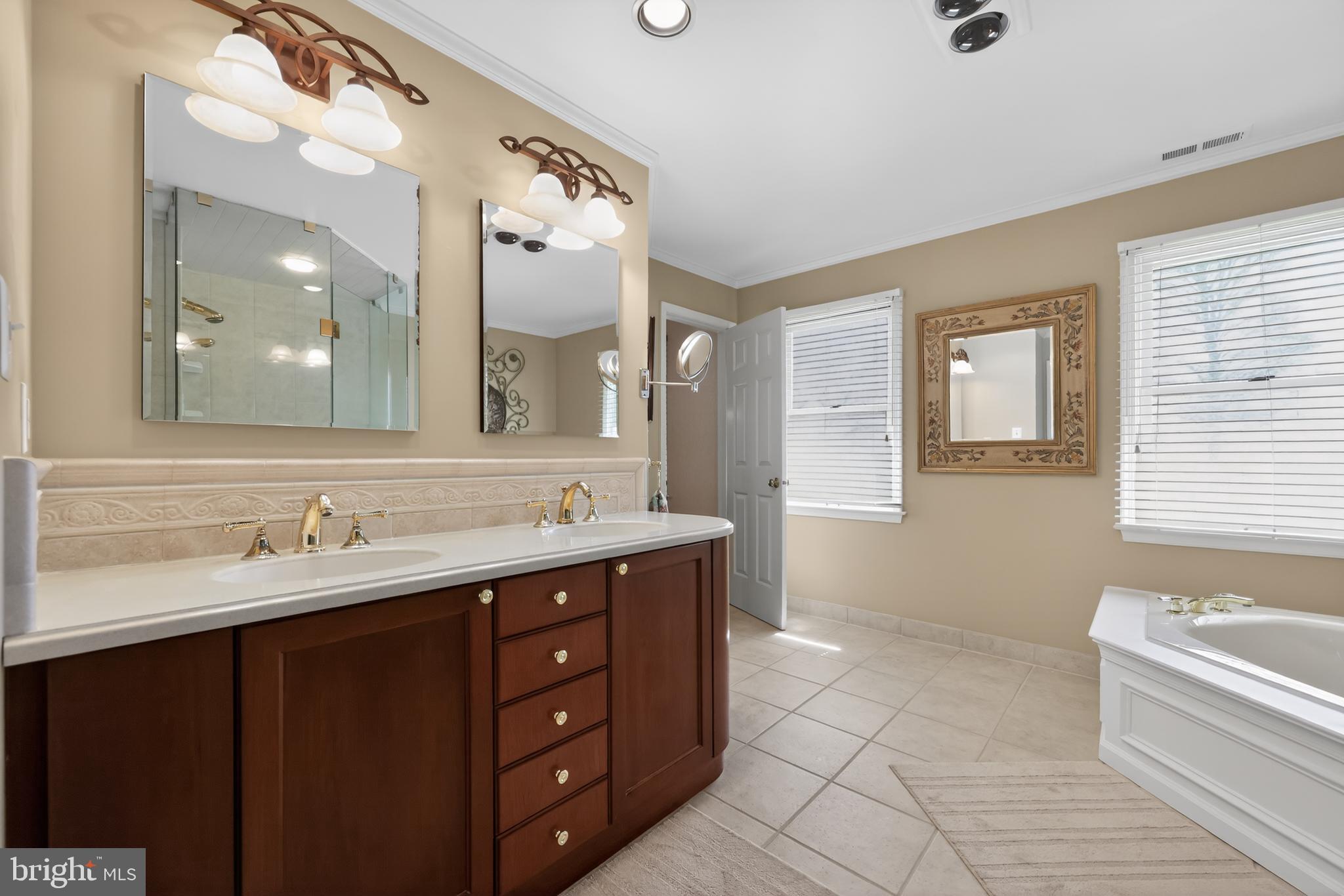 HIGHSPIRE - Residential