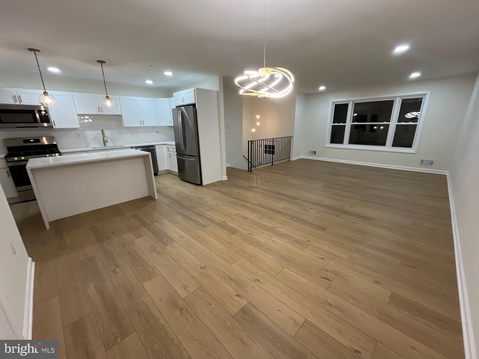 12216 BIRCHVIEW DRIVE