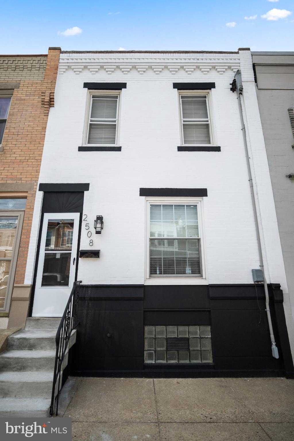 2508 E INDIANA AVENUE