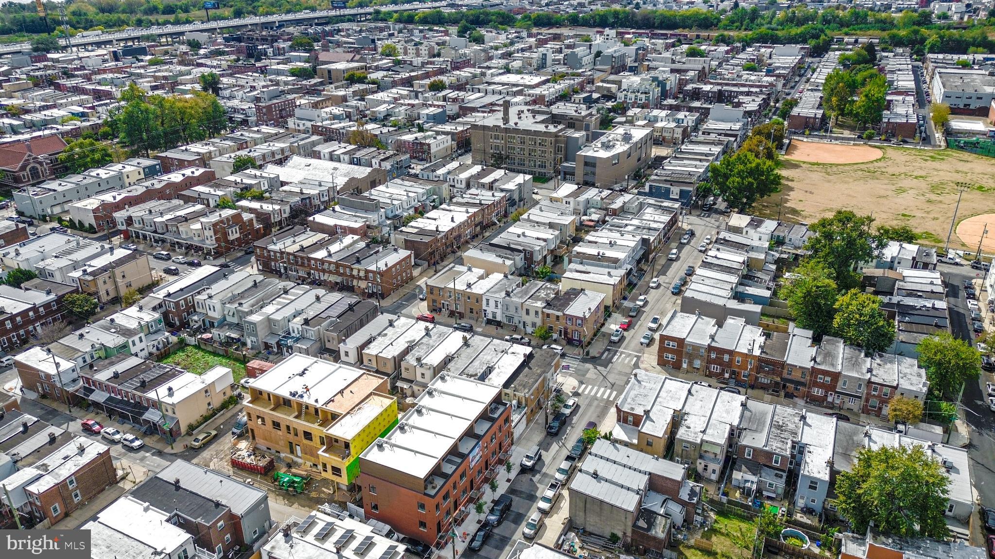 PORT RICHMOND - Residential