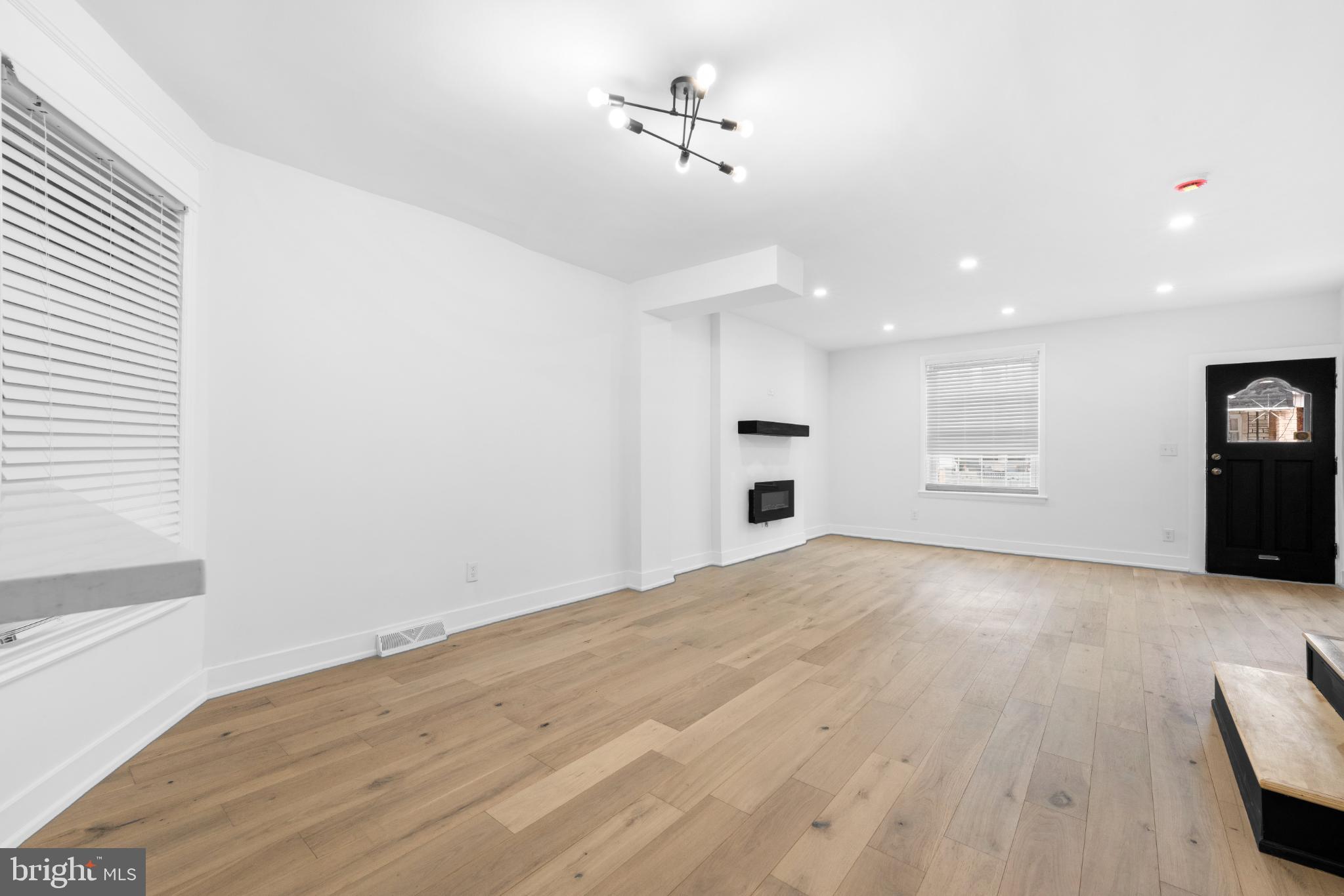 PORT RICHMOND - Residential