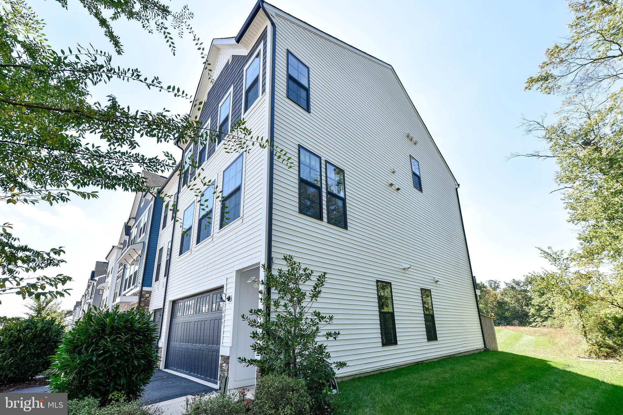 PROSPERITY PLAINS - Residential Lease