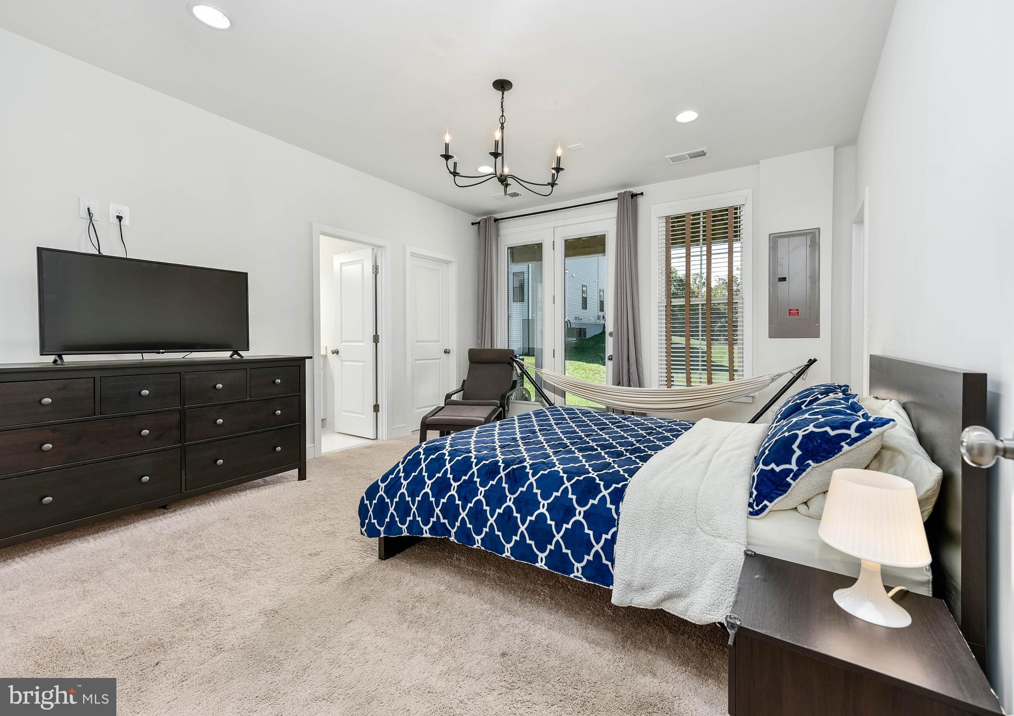 PROSPERITY PLAINS - Residential Lease