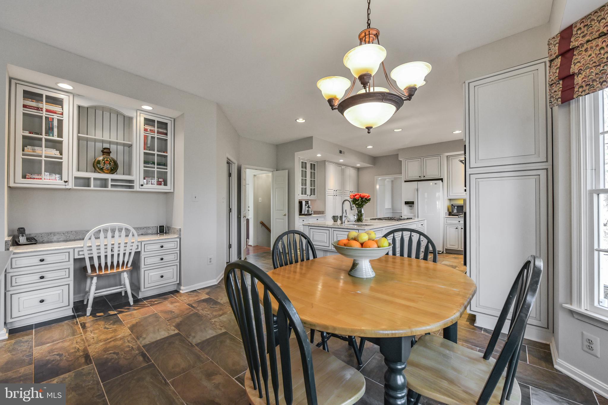 POTOMAC LAKES - Residential