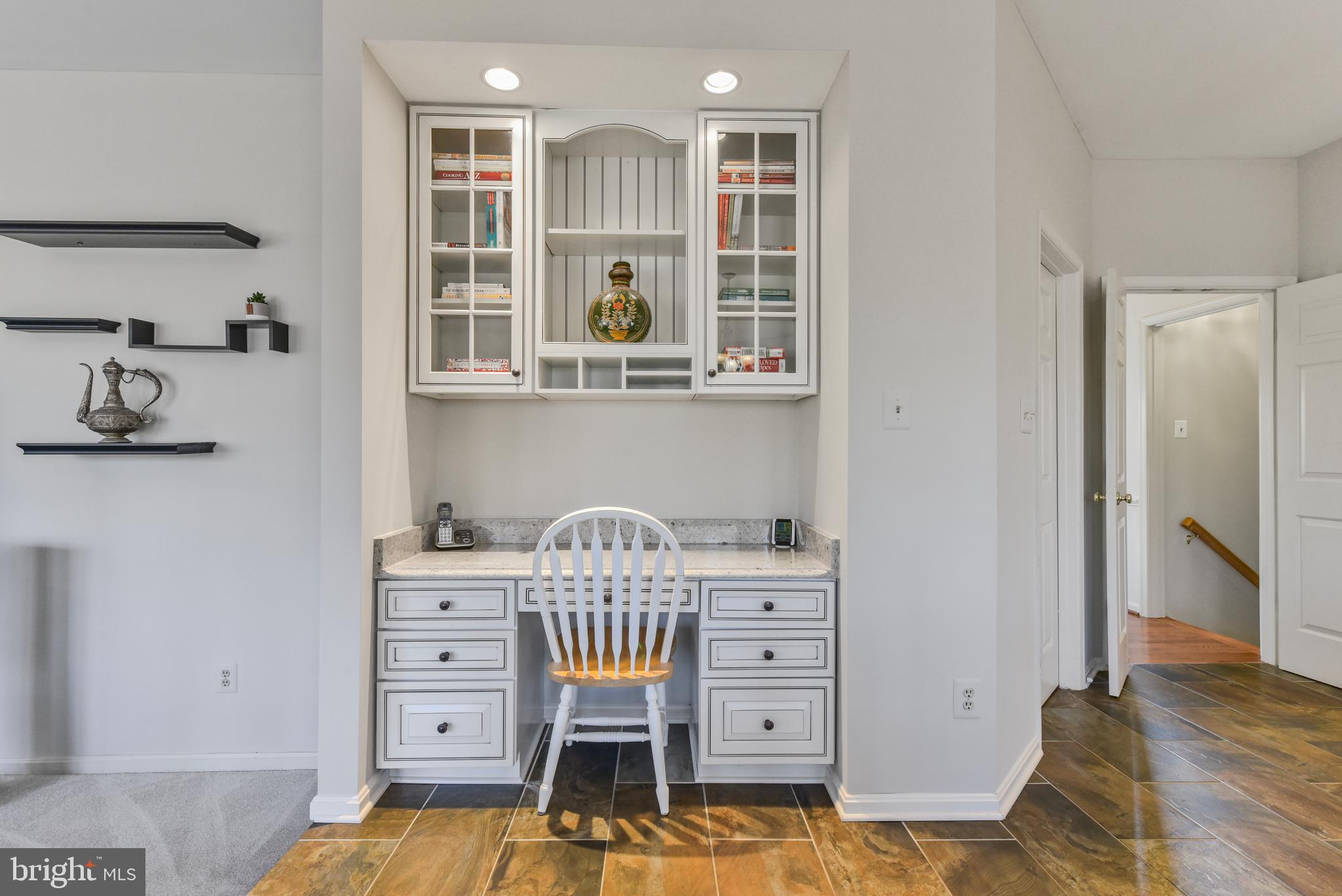 POTOMAC LAKES - Residential