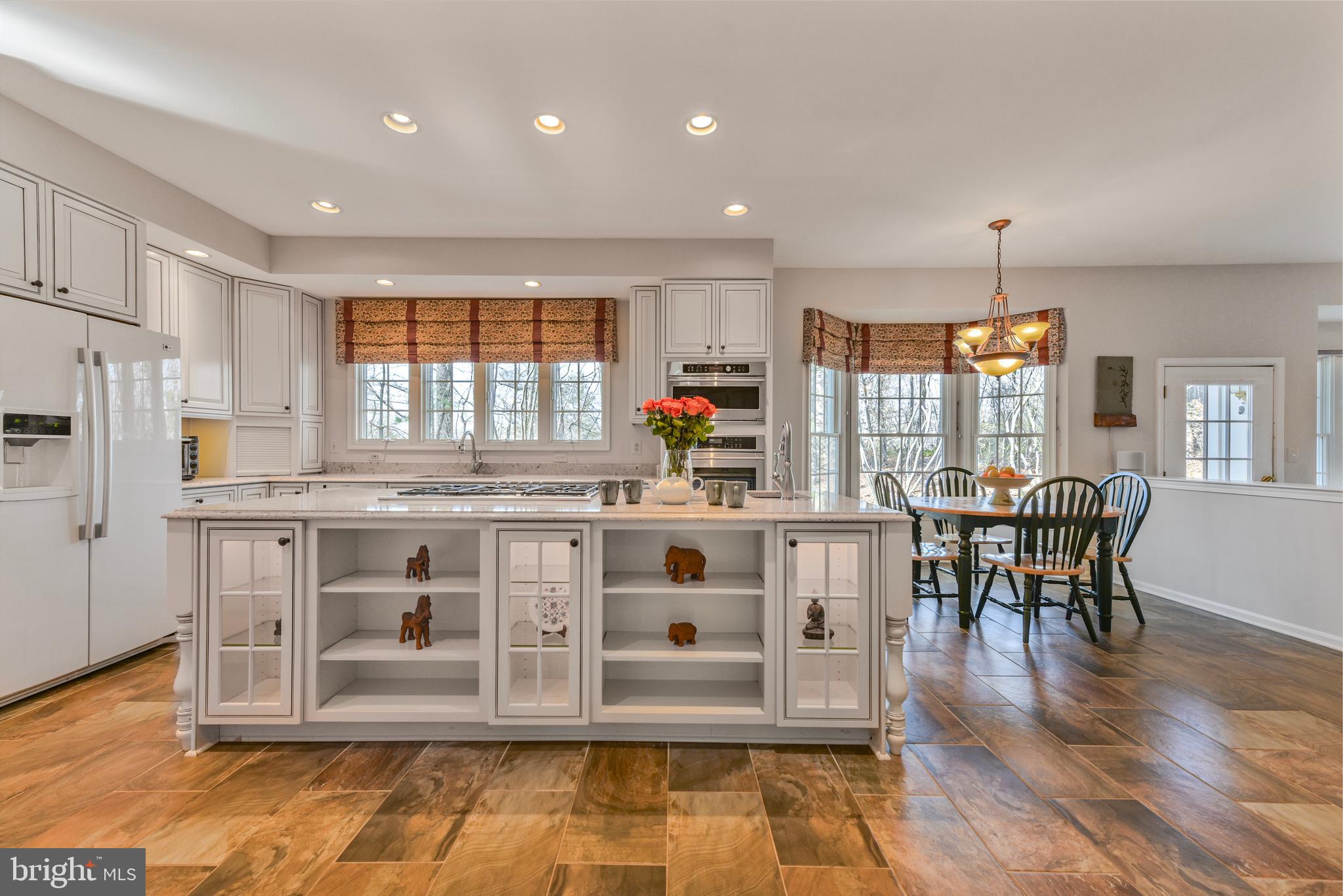 POTOMAC LAKES - Residential