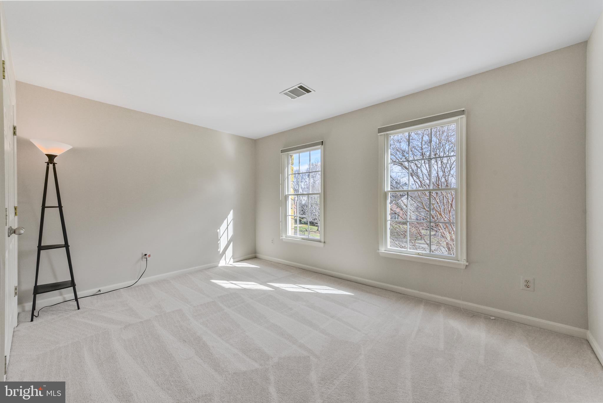 POTOMAC LAKES - Residential