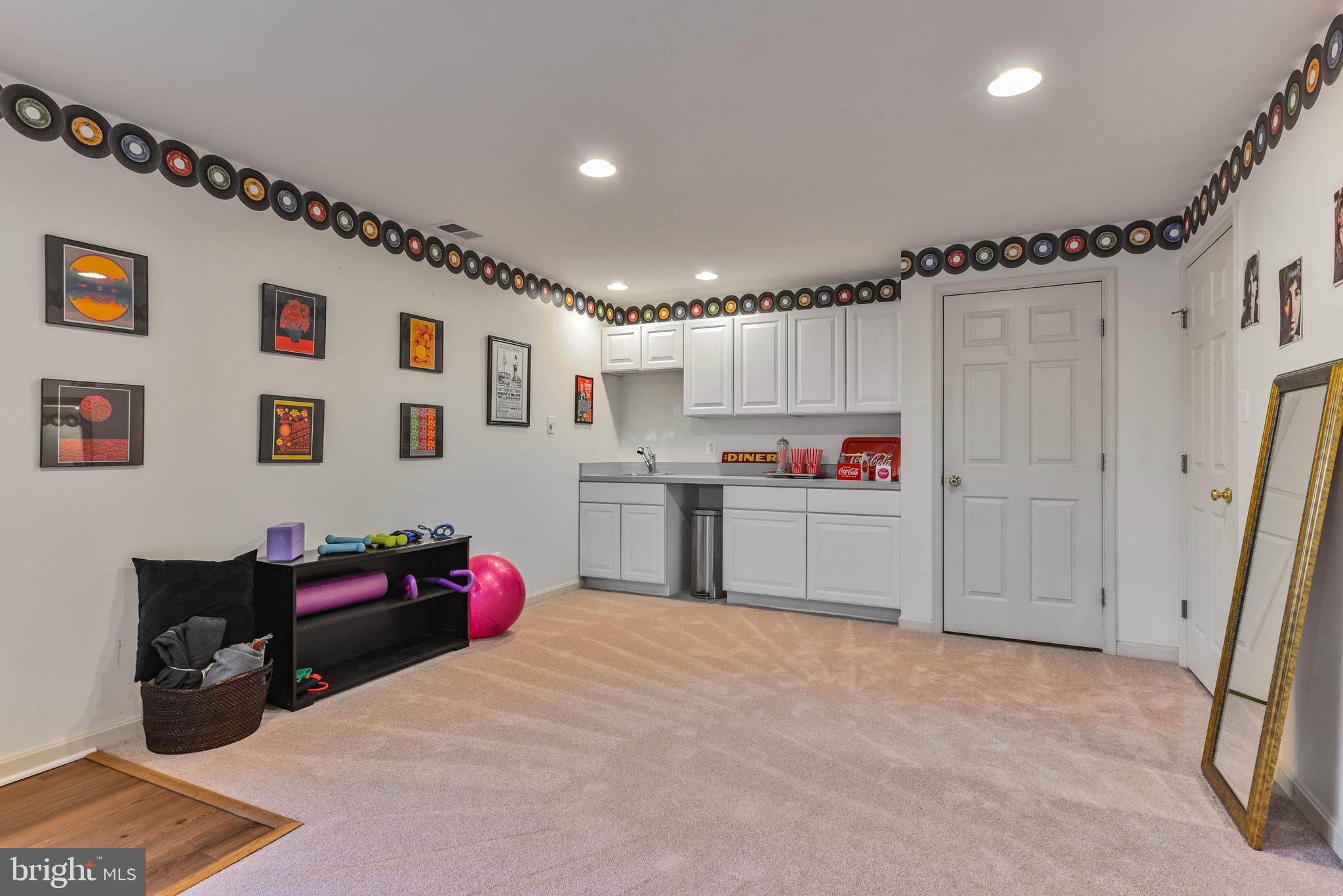 POTOMAC LAKES - Residential