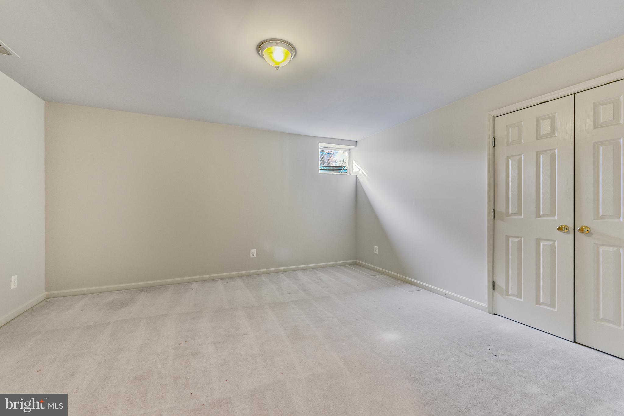 POTOMAC LAKES - Residential