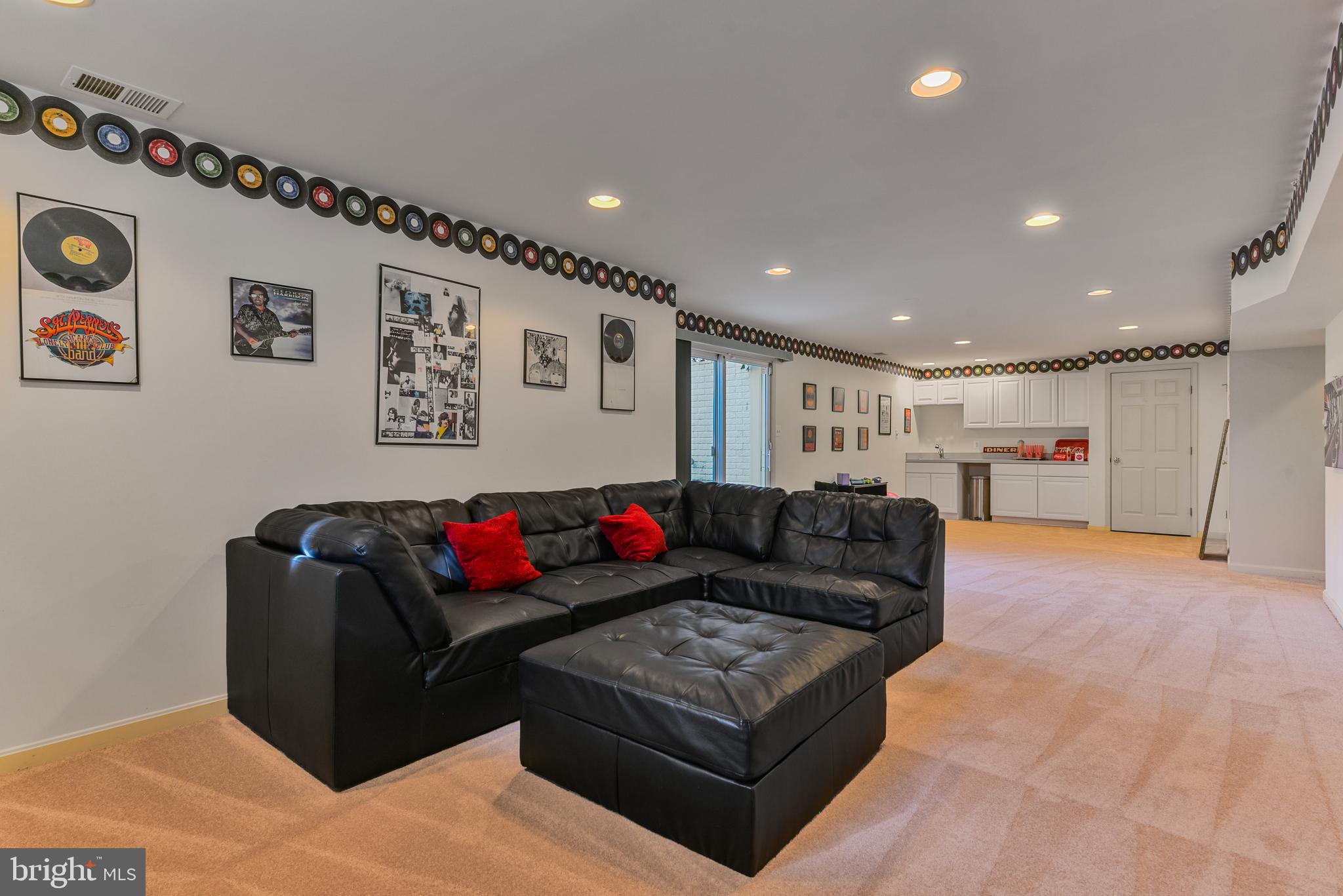 POTOMAC LAKES - Residential