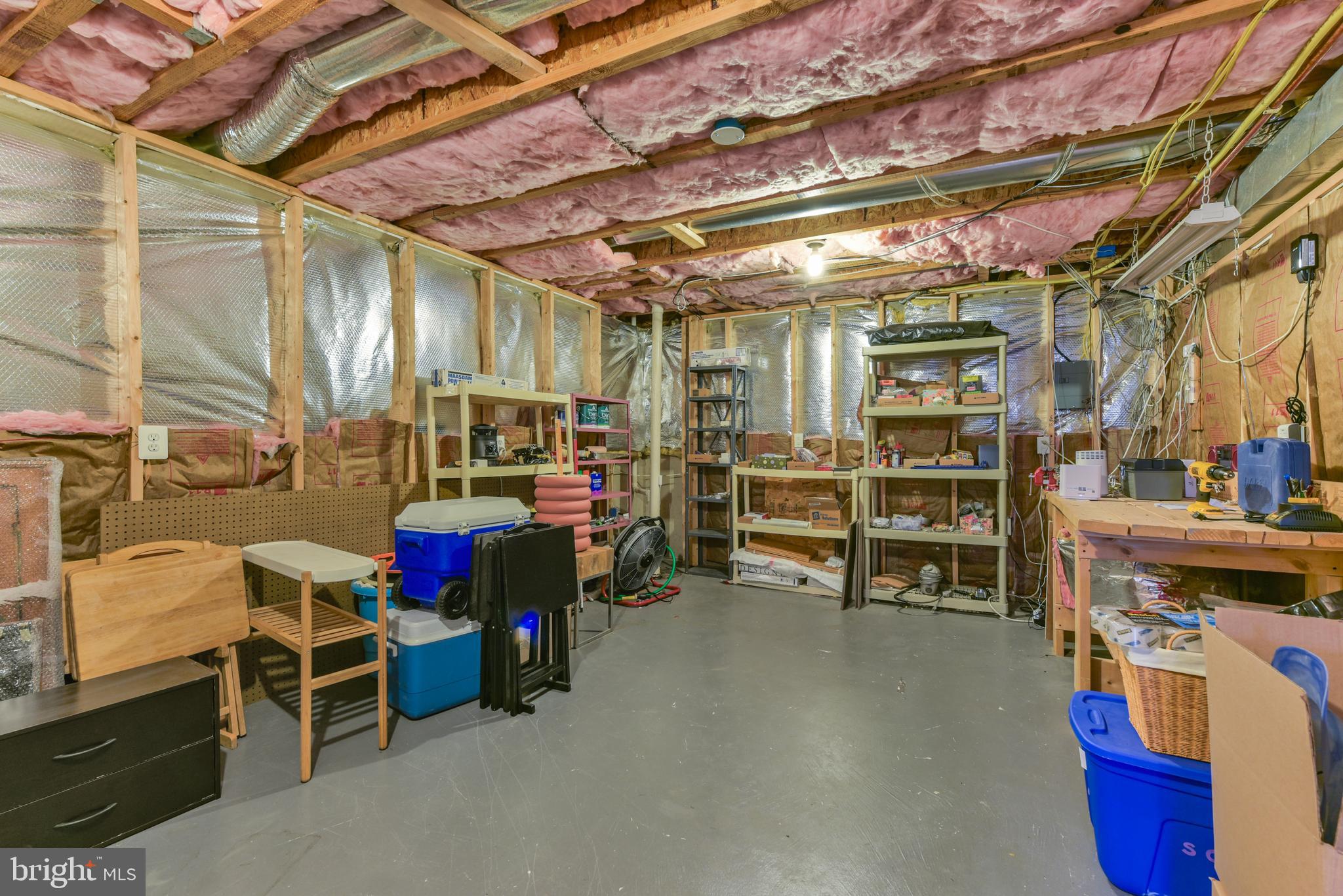 POTOMAC LAKES - Residential