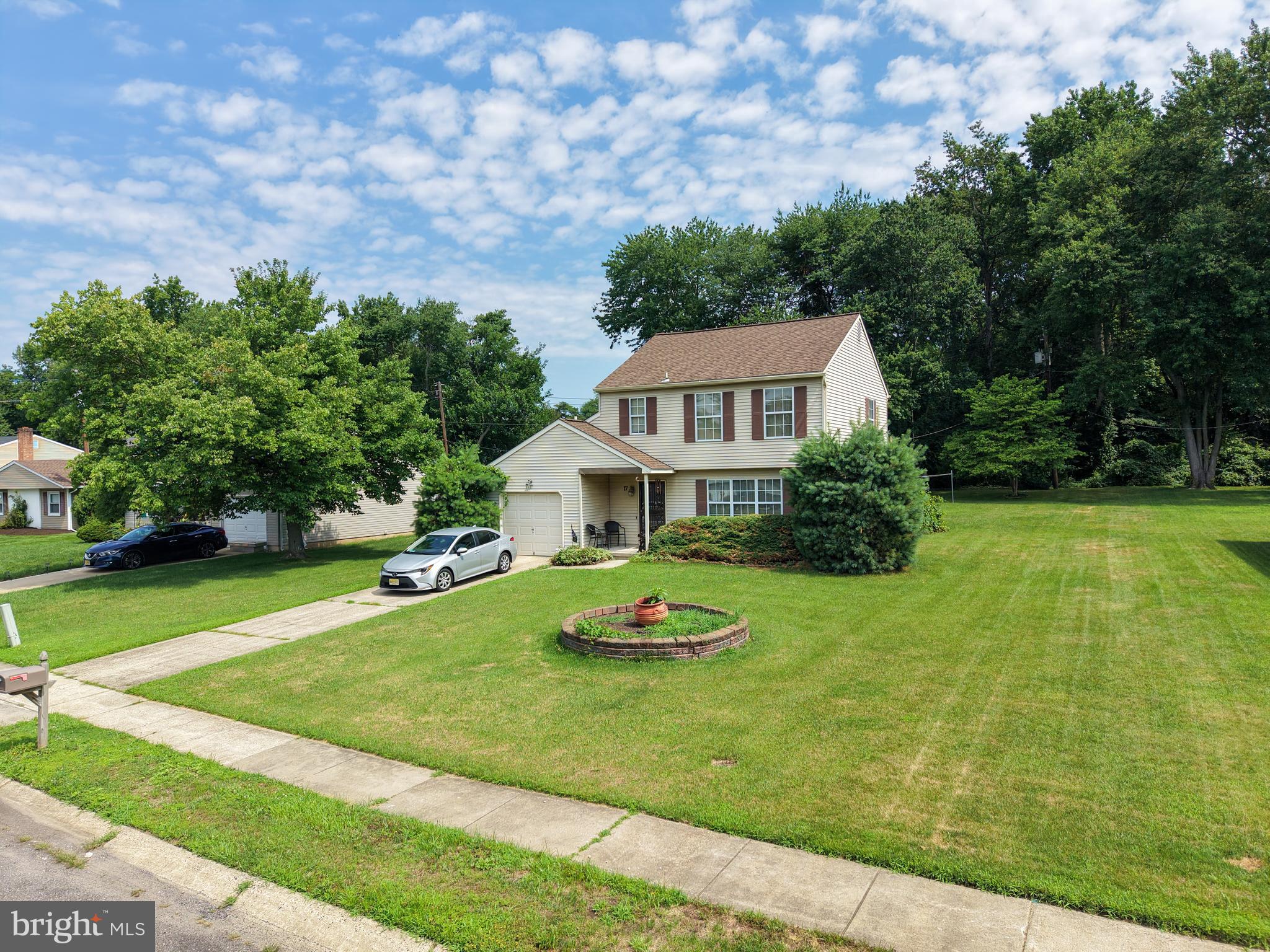 17 NEW CASTLE LANE