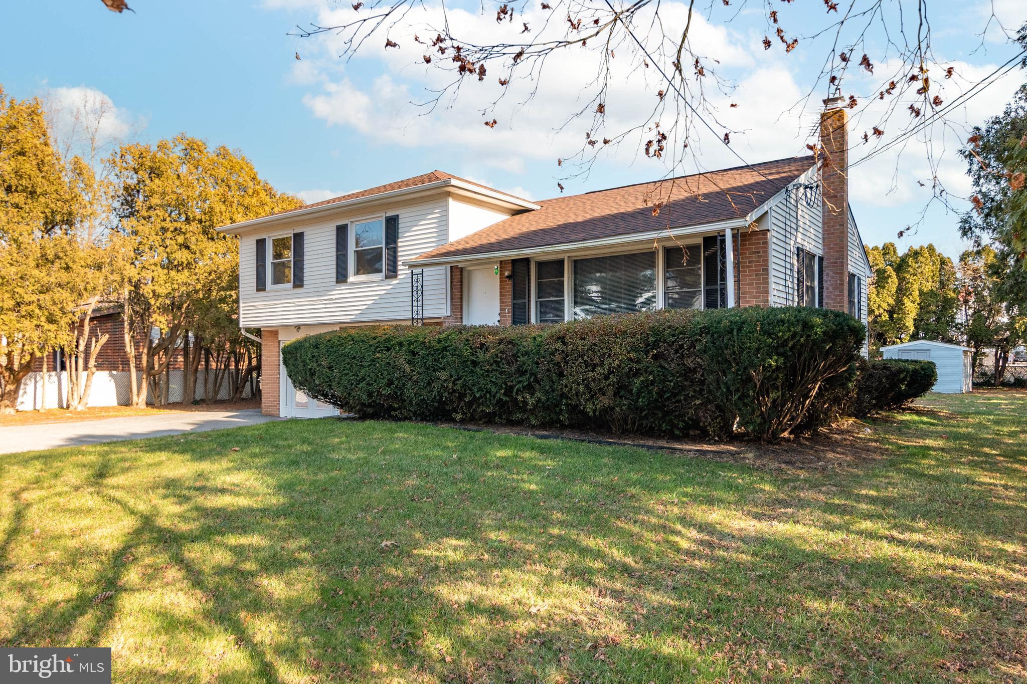 SUNNYSIDE ACRES - Residential