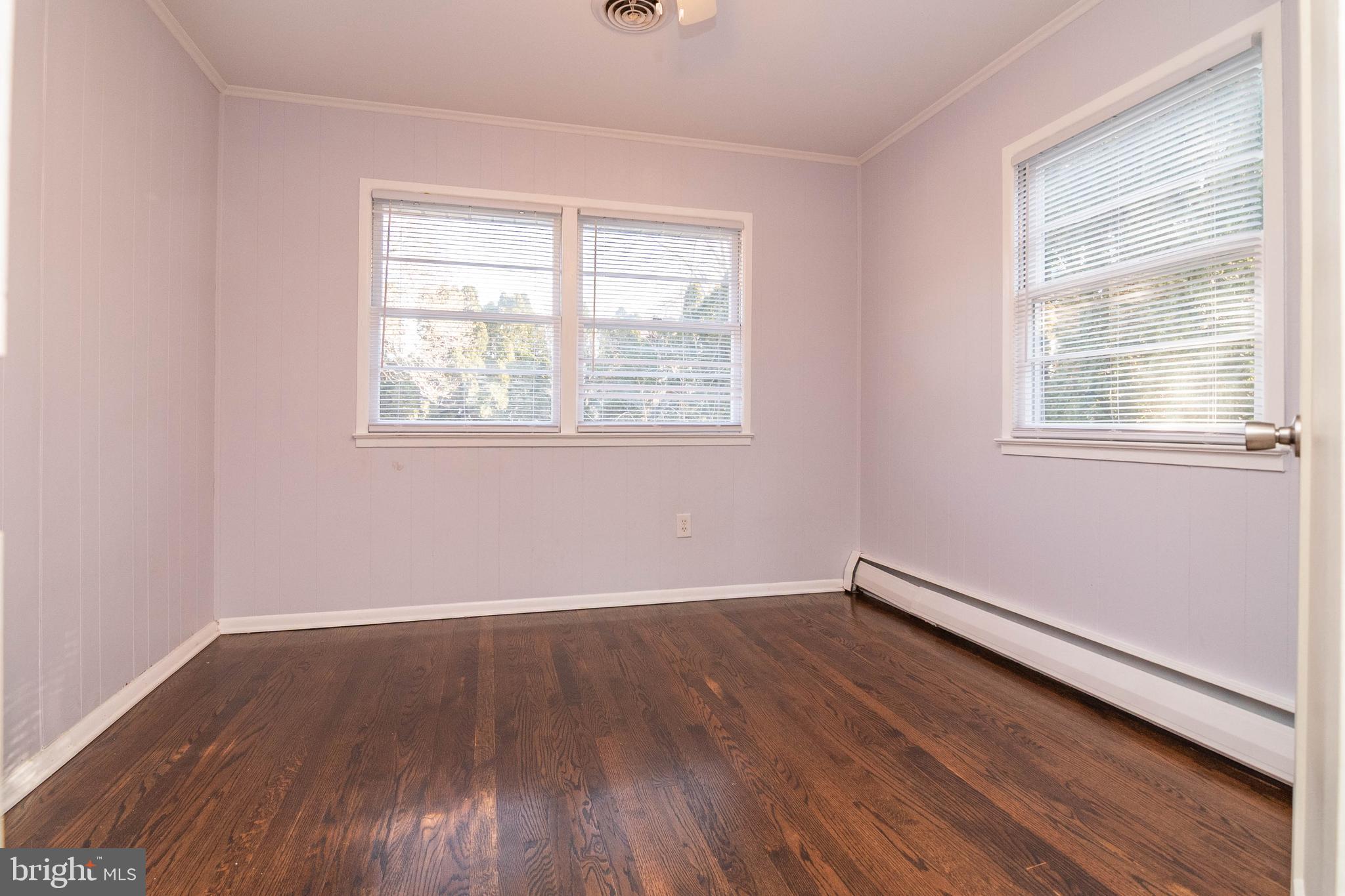 SUNNYSIDE ACRES - Residential