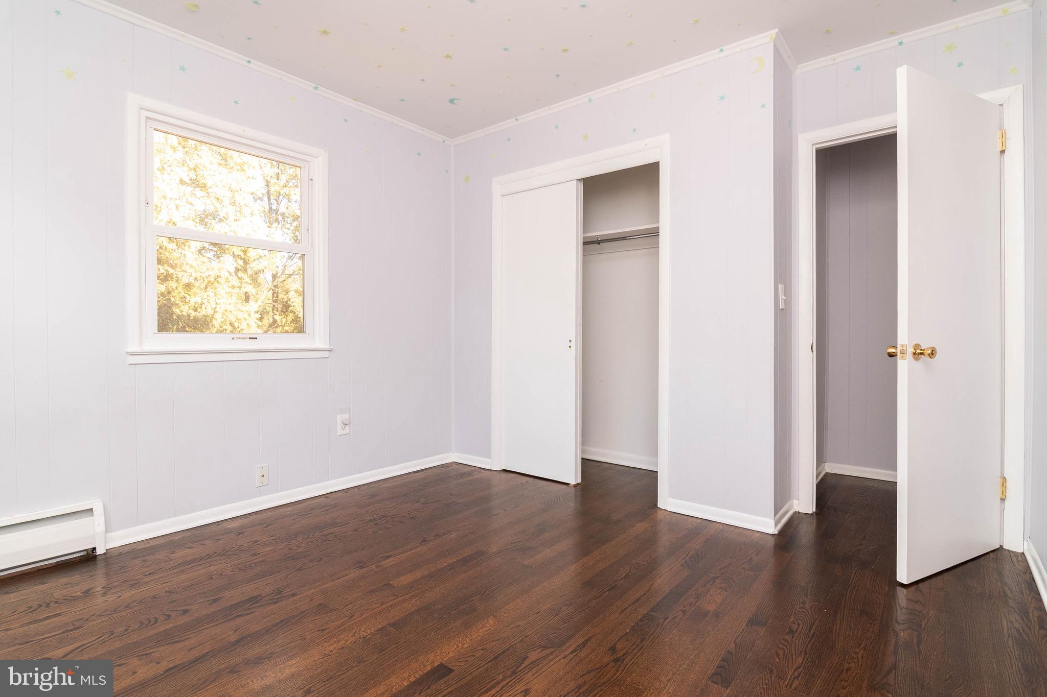 SUNNYSIDE ACRES - Residential