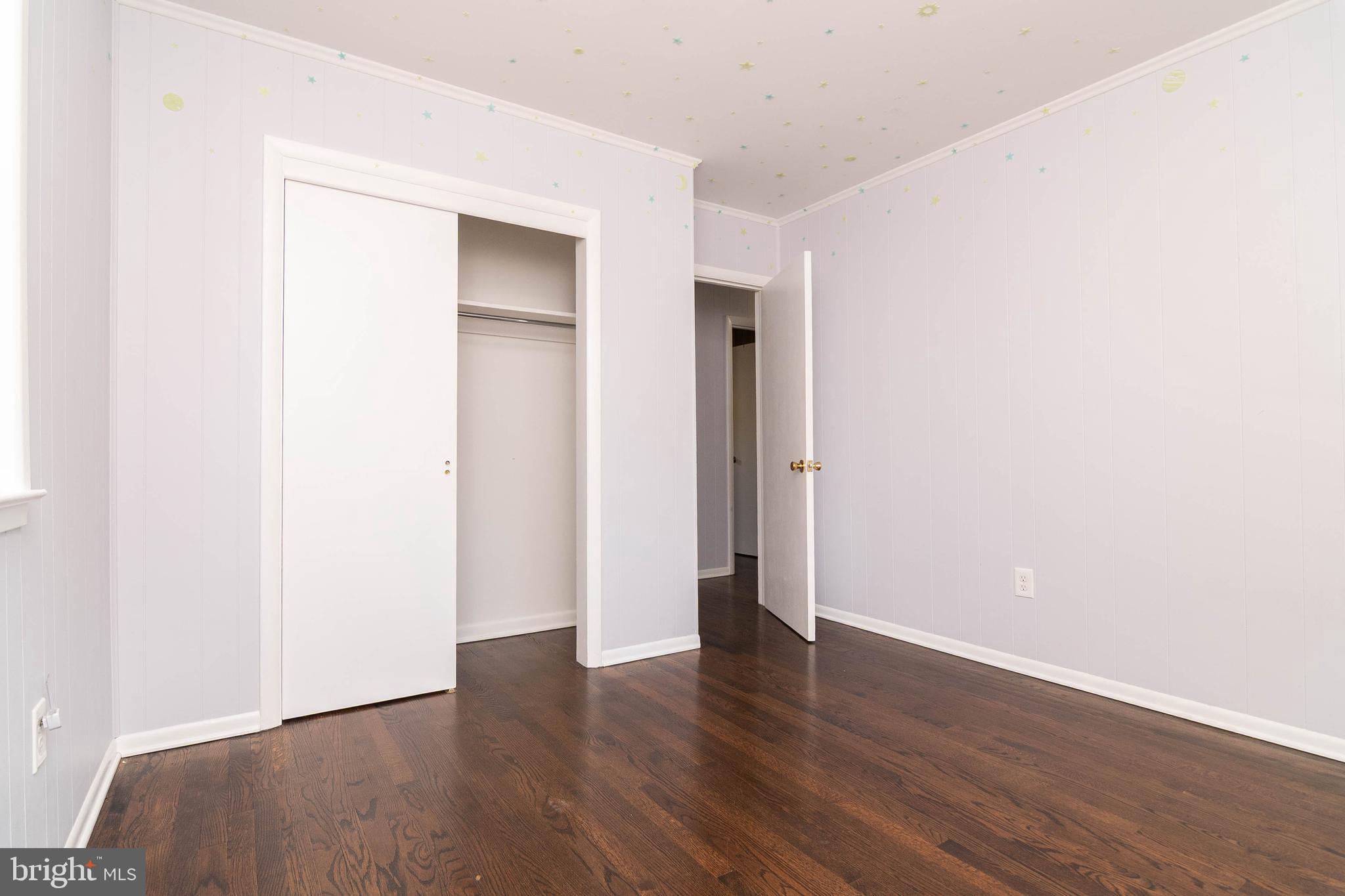 SUNNYSIDE ACRES - Residential