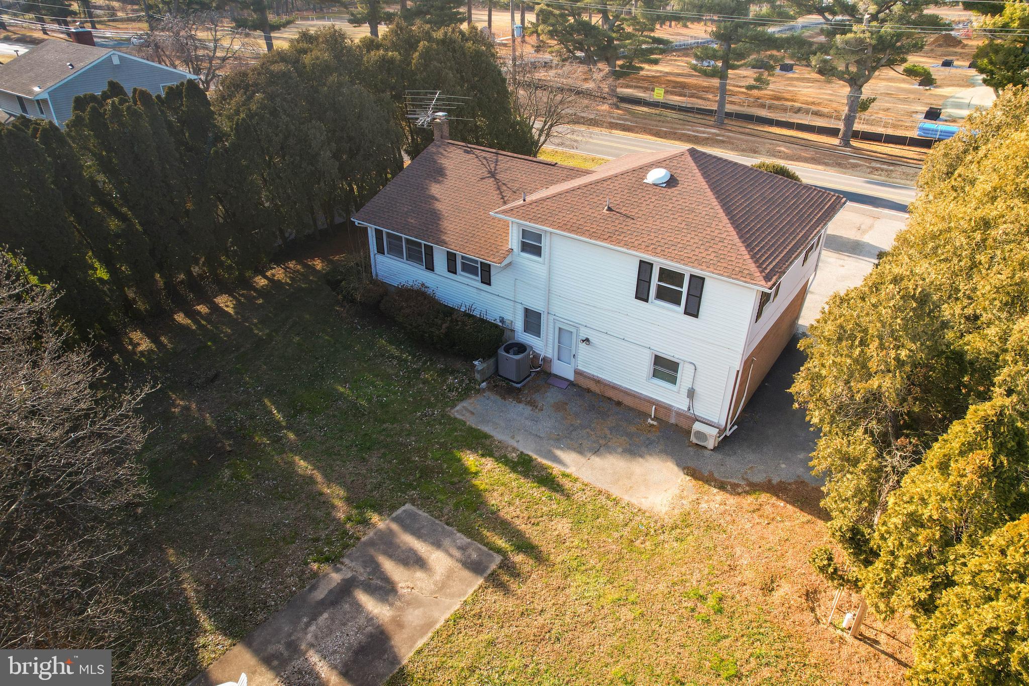 SUNNYSIDE ACRES - Residential