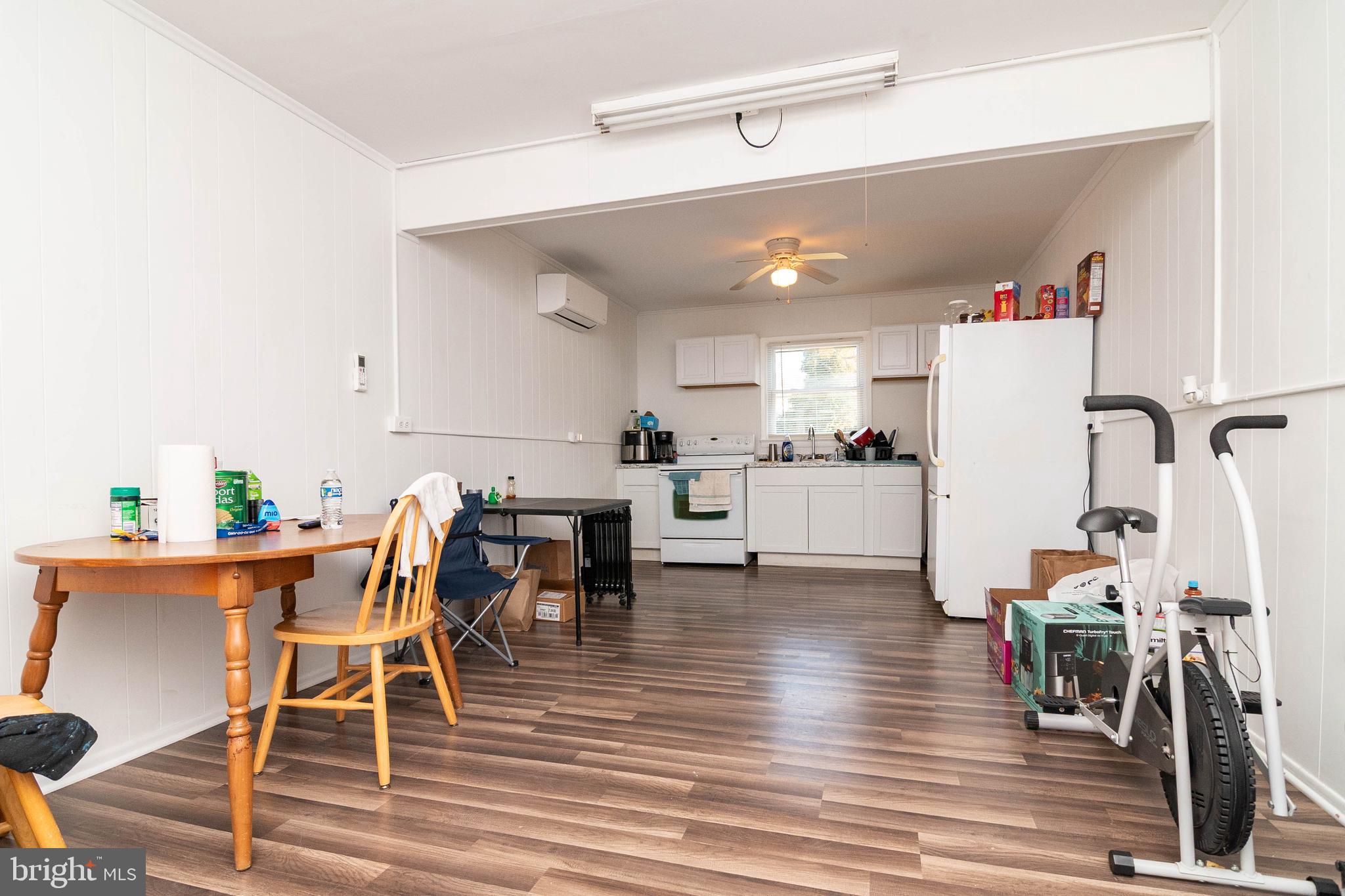 SUNNYSIDE ACRES - Residential