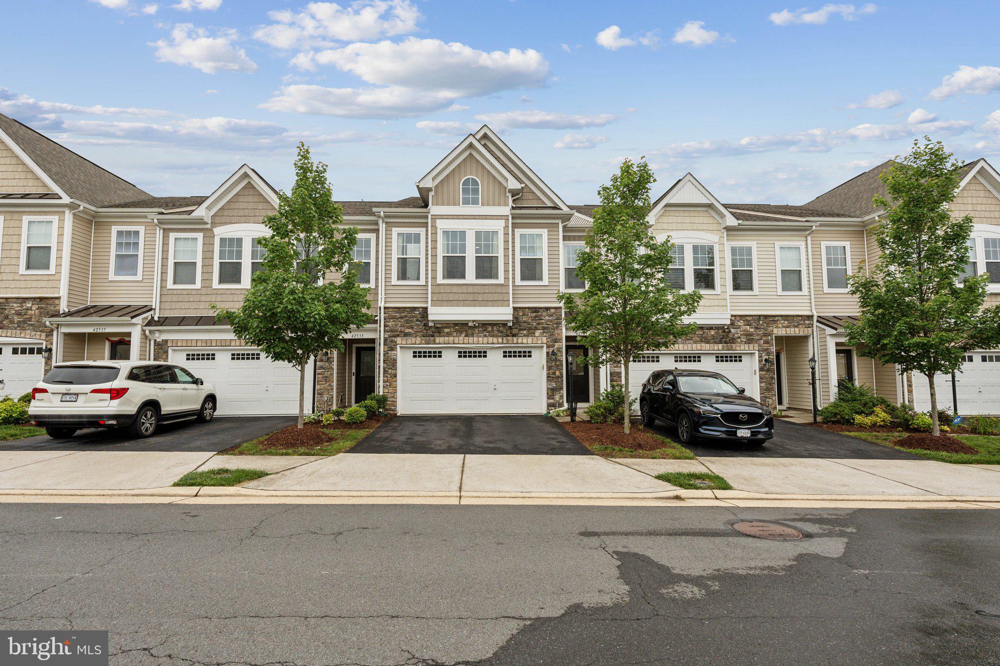 42533 BENFOLD SQUARE