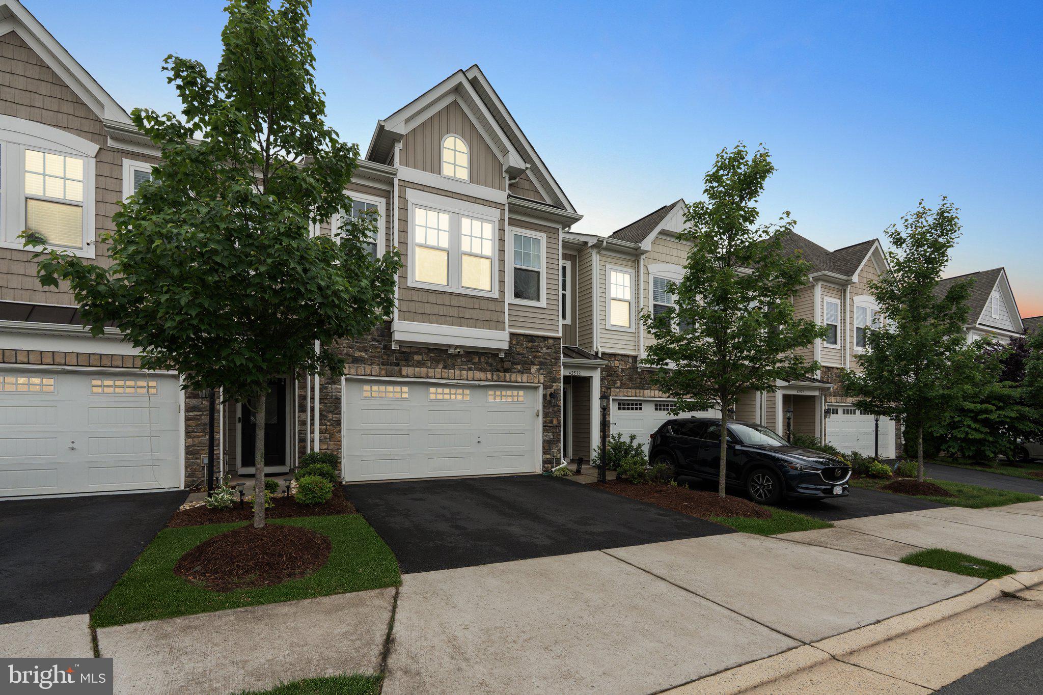 42533 BENFOLD SQUARE