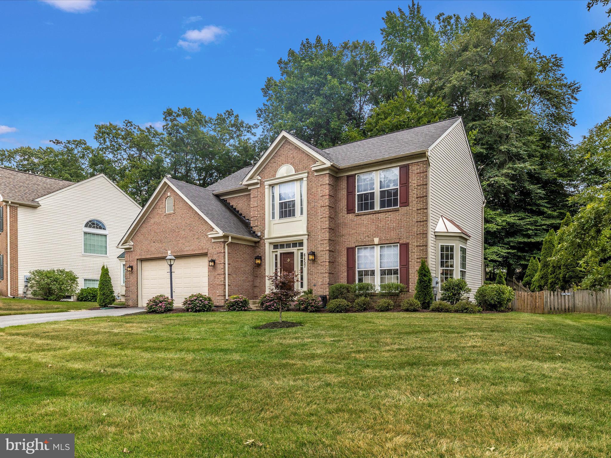 SPRING RIDGE - Residential