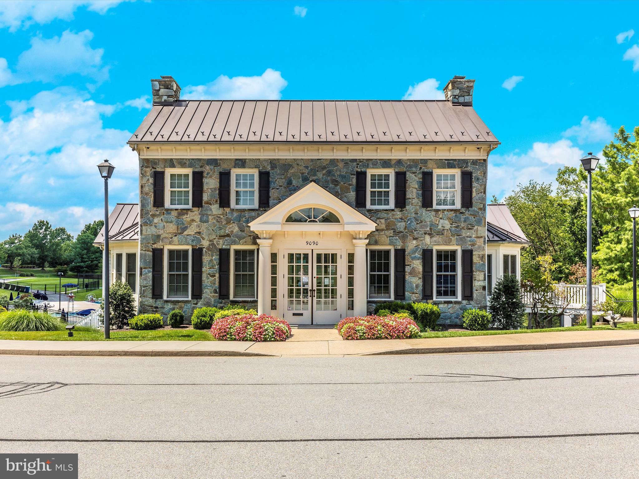 SPRING RIDGE - Residential