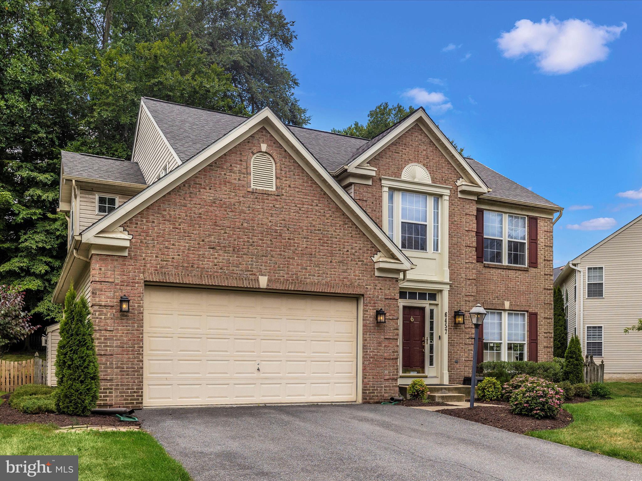 SPRING RIDGE - Residential