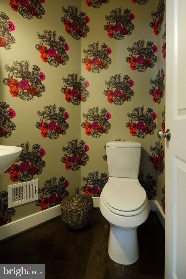 OLD TOWN ALEXANDRIA - Residential Lease