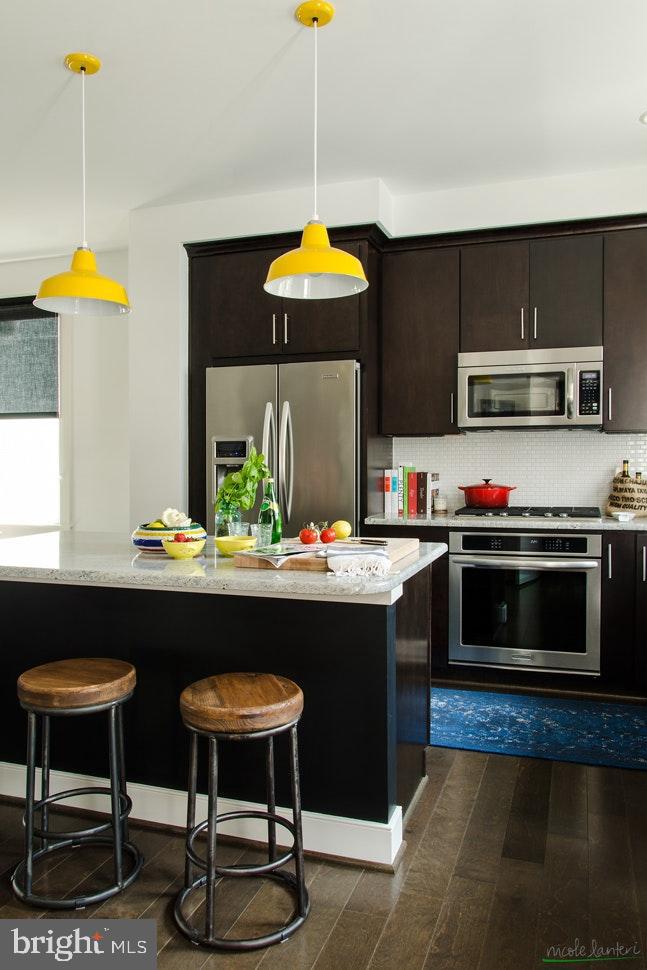 OLD TOWN ALEXANDRIA - Residential Lease