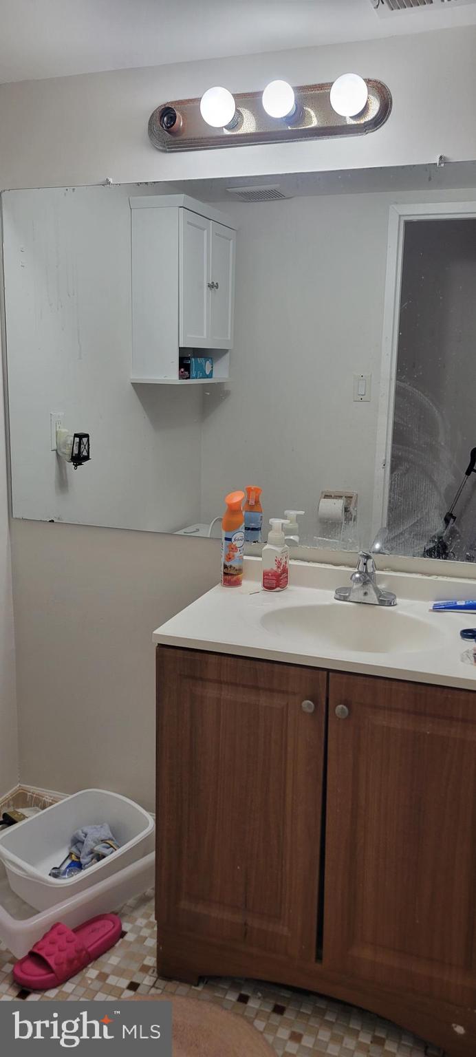 PHILADELPHIA (NORTHEAST) - Residential Income