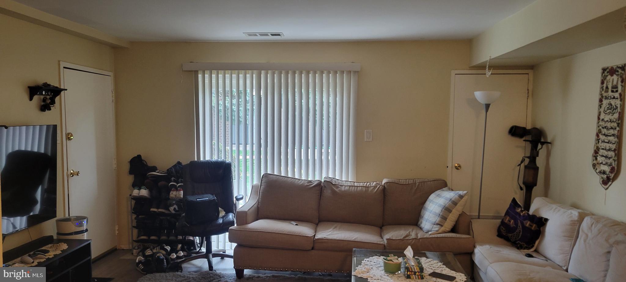 PHILADELPHIA (NORTHEAST) - Residential Income