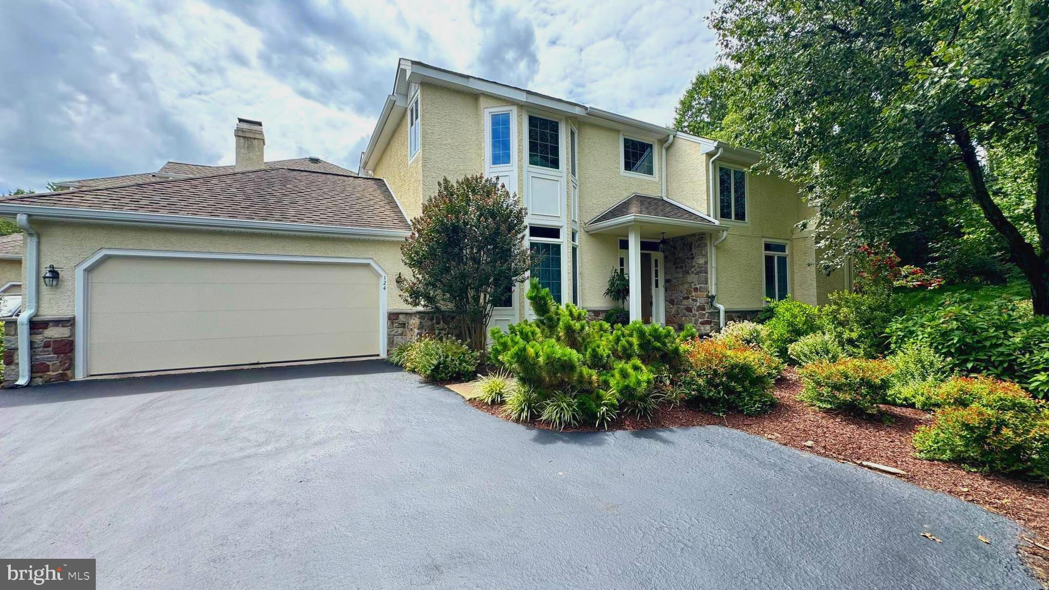 124 PIQUA CIRCLE