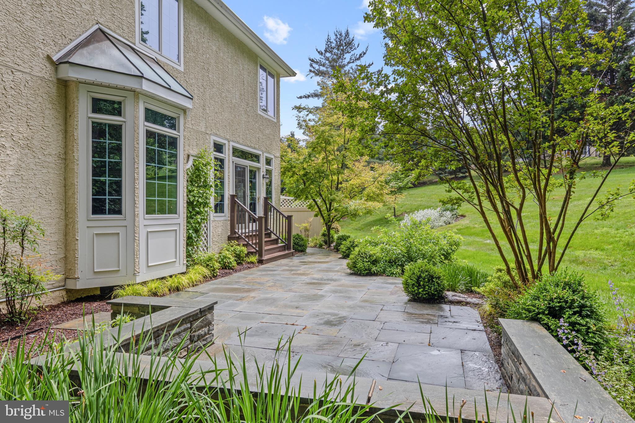 124 PIQUA CIRCLE