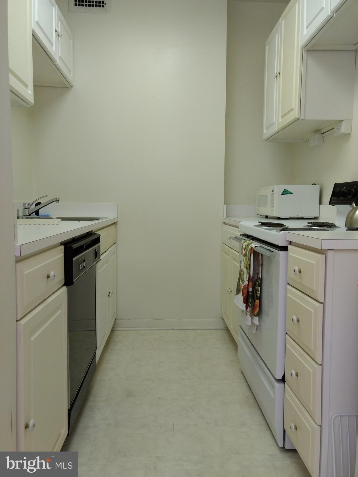 PIKESVILLE - Residential