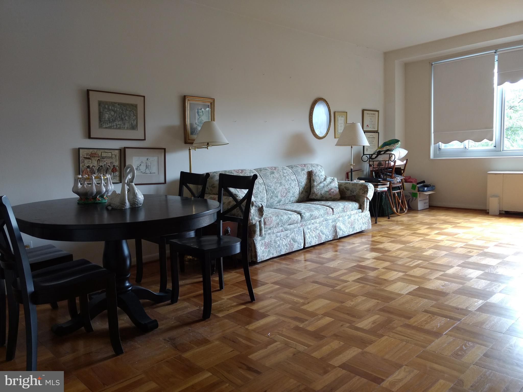 PIKESVILLE - Residential