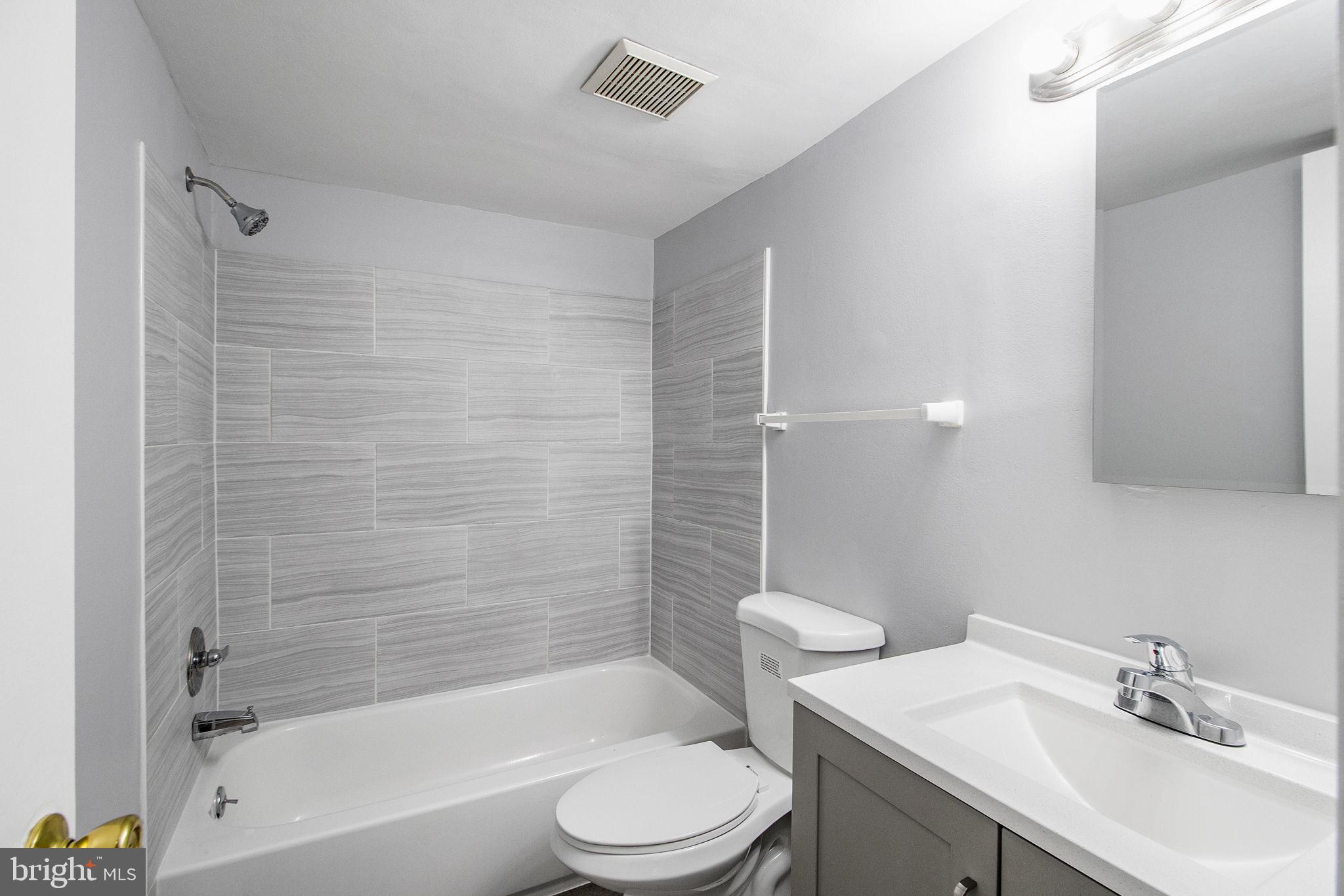 PINES CONDOMINIUM - Residential