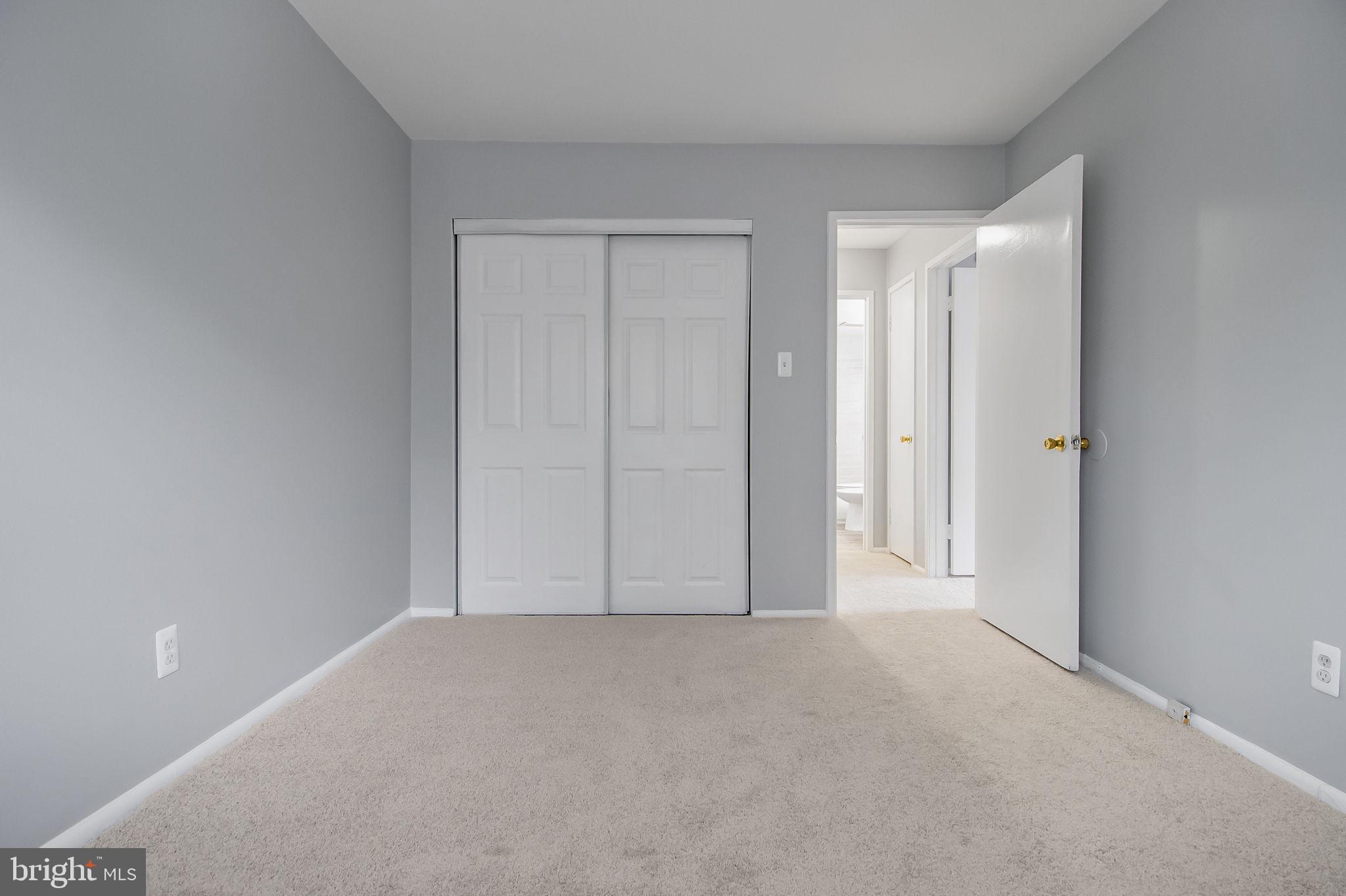 PINES CONDOMINIUM - Residential