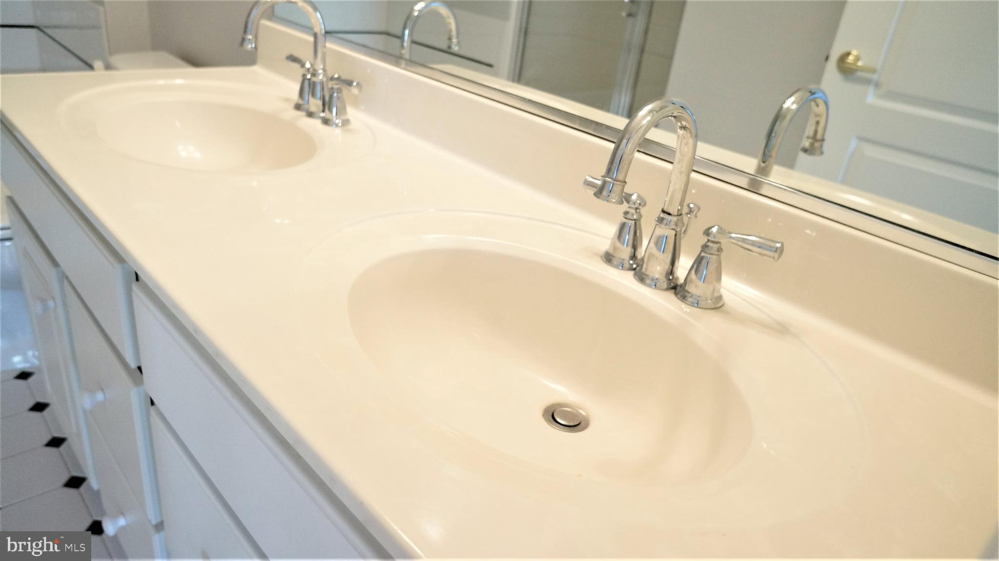 RESTON TOWN CENTER - Residential Lease