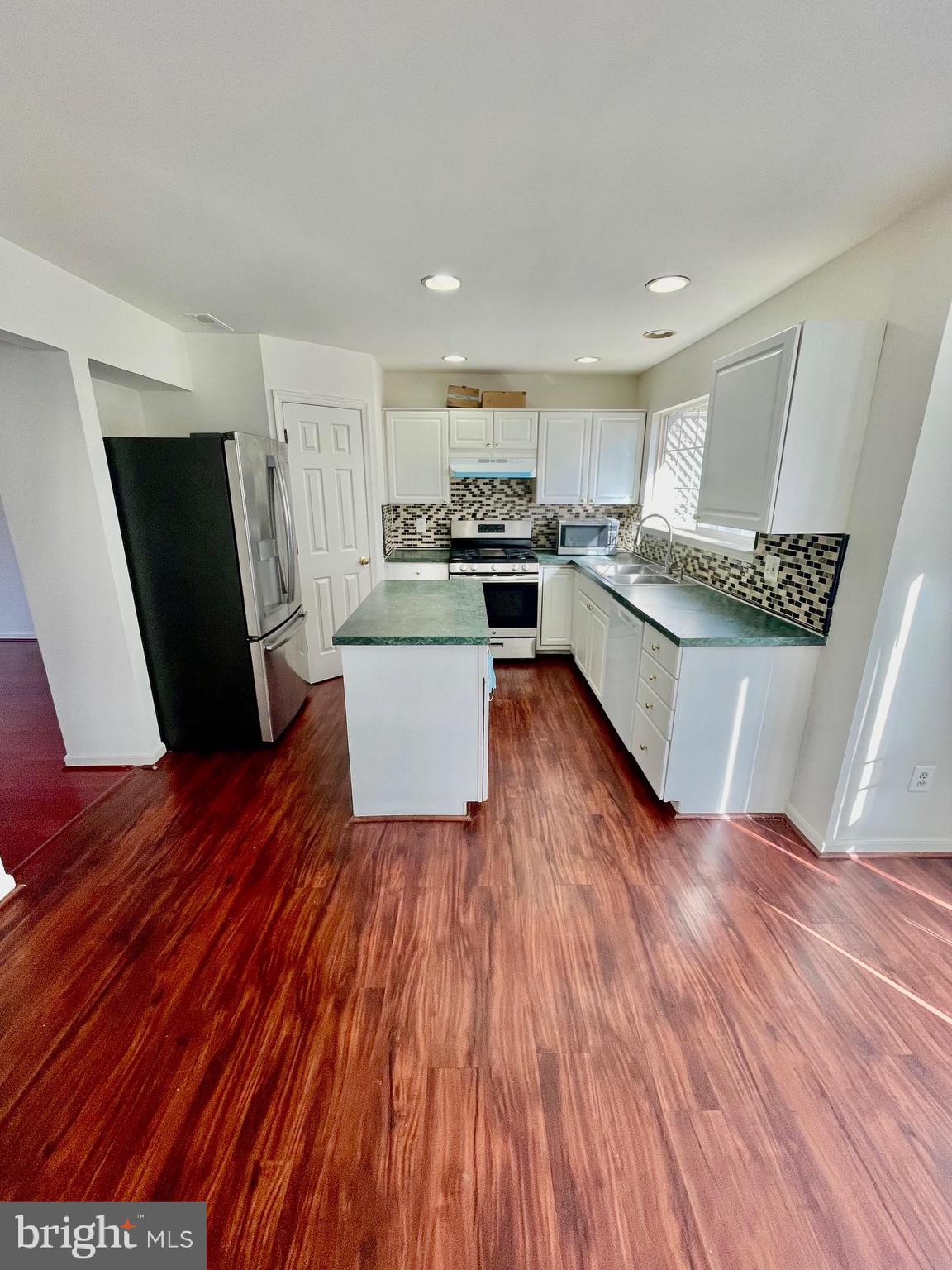 PRINCETON WOODS - Residential Lease