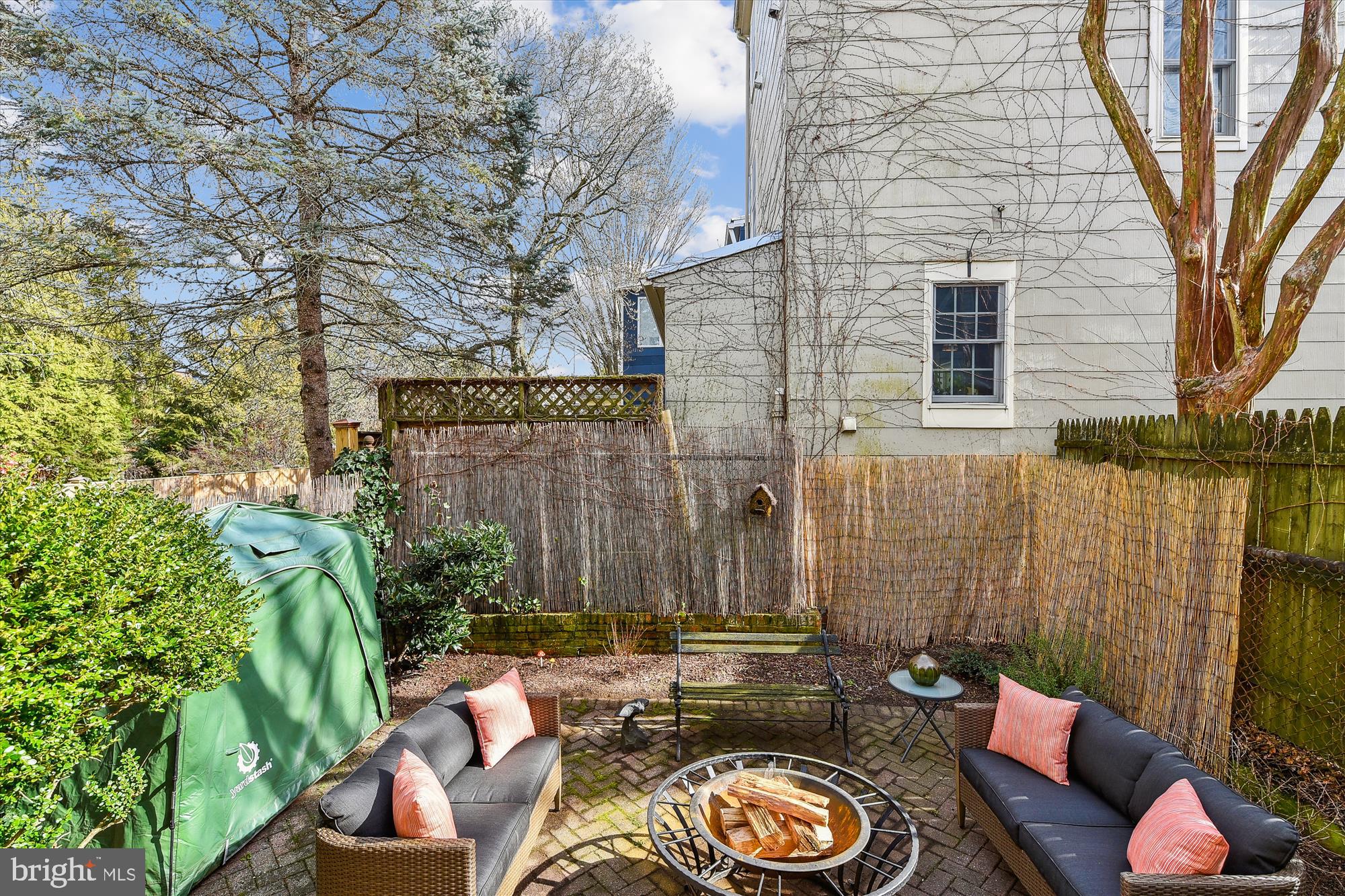 HISTORIC DISTRICT - Residential