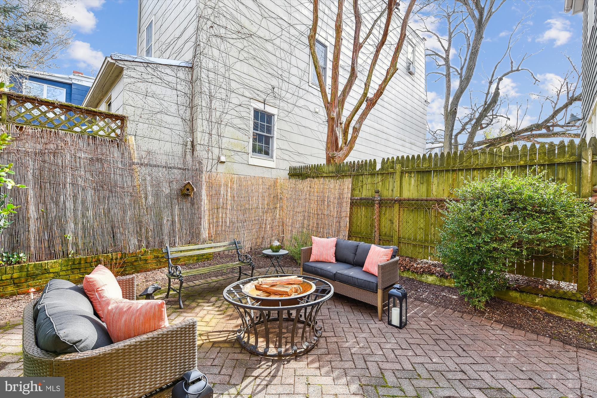 HISTORIC DISTRICT - Residential