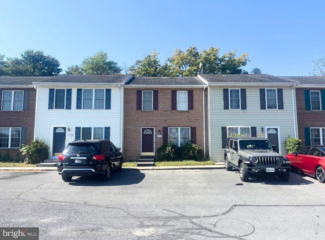 208 KADIES LANE