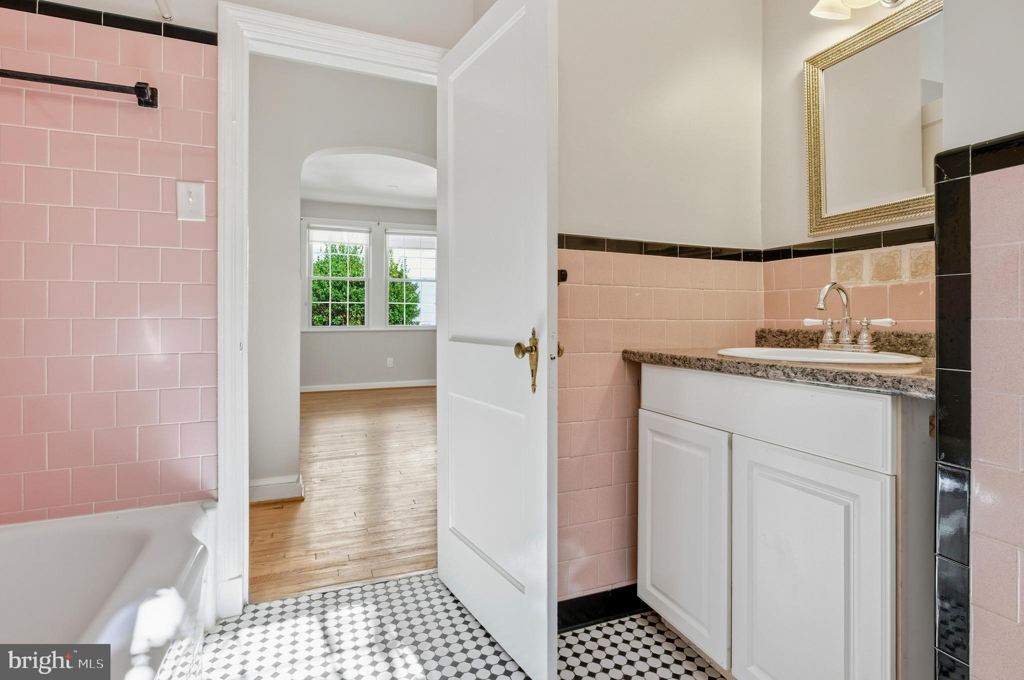 WEST TOWSON - Residential