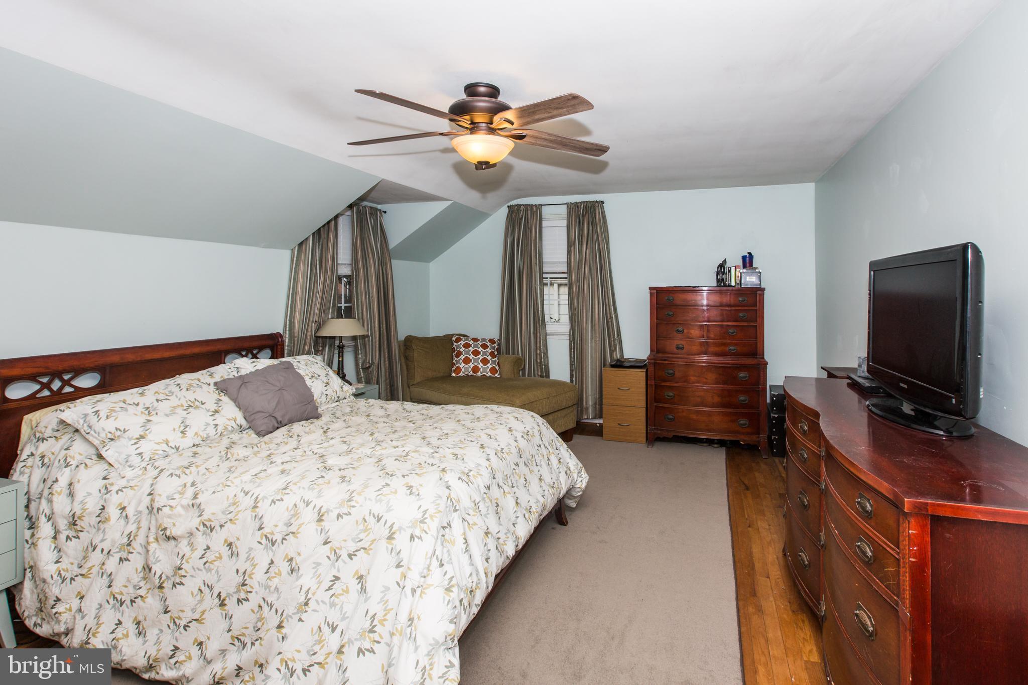 LINCOLN PARK - Residential