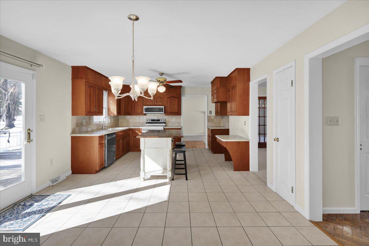 OVERBROOK - Residential